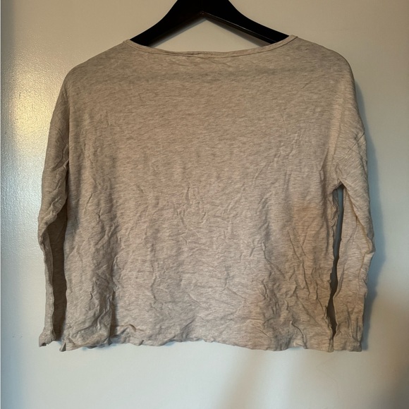 cropped three quarter sleeve aritzia top - Picture 3 of 3